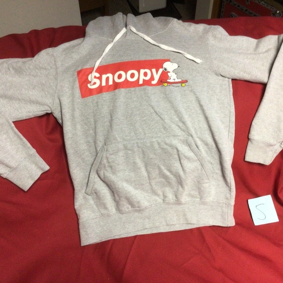 Ladies SNOOPY hoodie - Picture 1 of 3